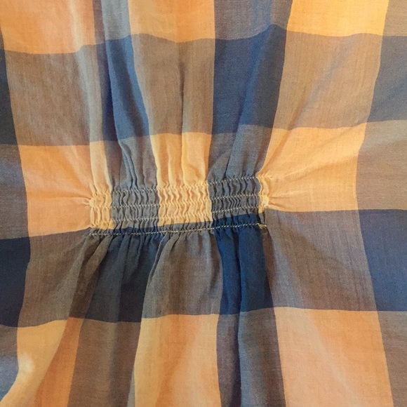 Lightweight Fitted Flannel - Picture 2 of 3